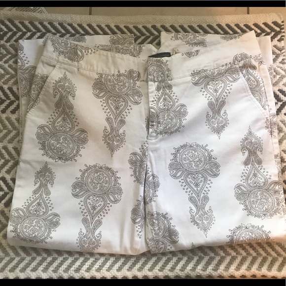 ✨HP✨Dockers capri pants - Picture 2 of 2